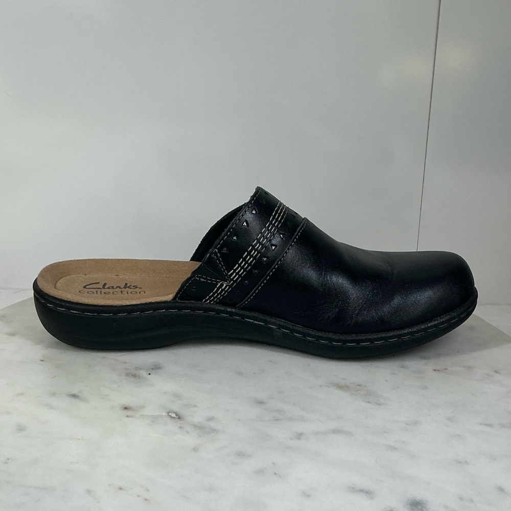 Clarks Women's Size 8.5 Black Leather Mule Slip On Shoe - Picture 7 of 14